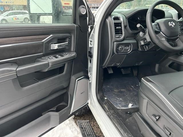 2026 RAM Ram 3500 RAM 3500 LARAMIE CREW CAB 4X4 8' BOX