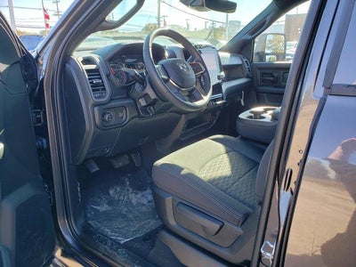 2027 RAM Ram 2500 RAM 2500 BLACK EXPRESS CREW CAB 4X4 6'4' BOX