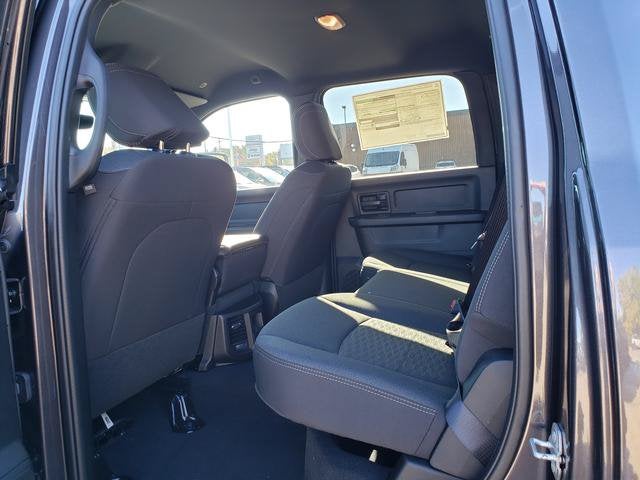 2027 RAM Ram 2500 RAM 2500 BLACK EXPRESS CREW CAB 4X4 6'4' BOX