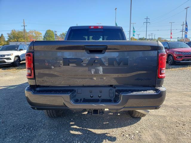 2027 RAM Ram 2500 RAM 2500 BLACK EXPRESS CREW CAB 4X4 6'4' BOX