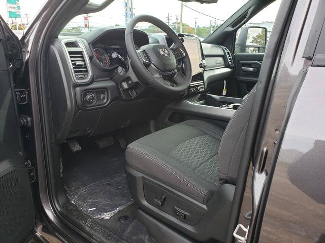 2027 RAM Ram 2500 RAM 2500 BIG HORN CREW CAB 4X4 8' BOX