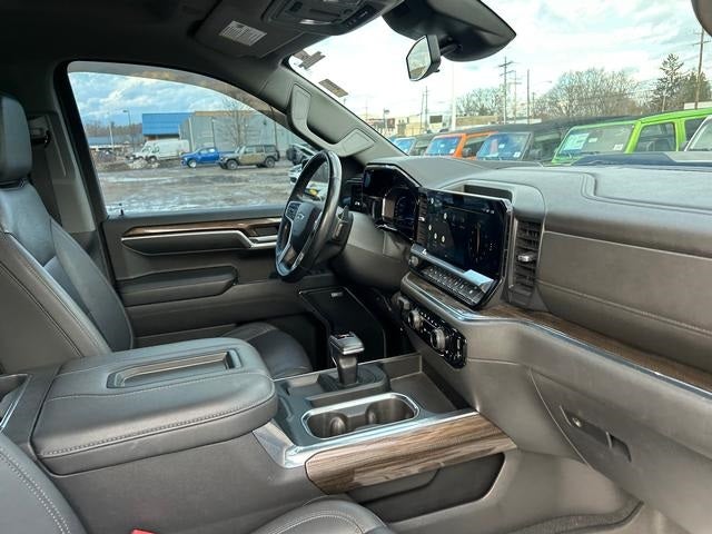 2022 Chevrolet Silverado 1500 4WD Crew Cab Short Bed LT Trail Boss