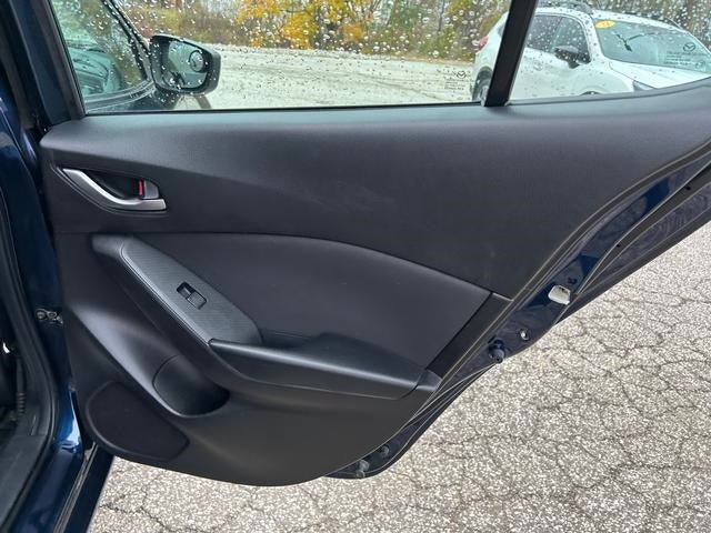 2015 Mazda Mazda3 Hatchback i Sport