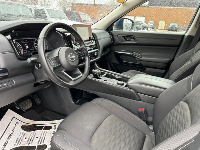 2025 Nissan Pathfinder SV 4WD