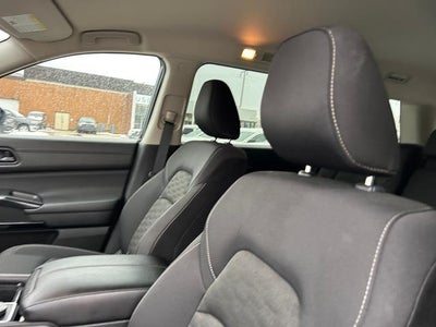 2025 Nissan Pathfinder SV 4WD