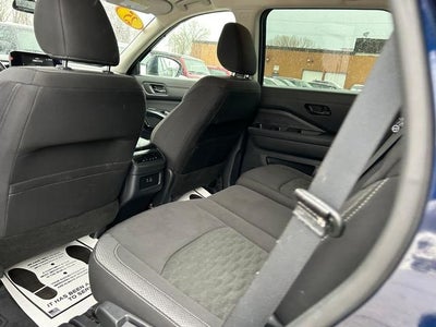 2025 Nissan Pathfinder SV 4WD