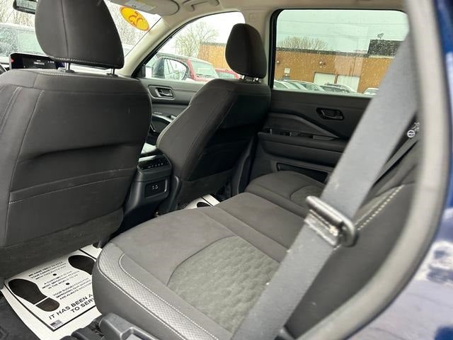 2025 Nissan Pathfinder SV 4WD