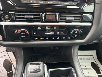 2025 Nissan Pathfinder SV 4WD