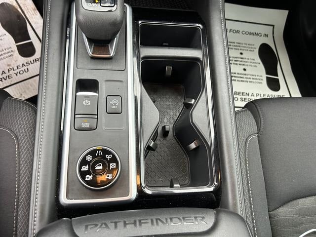 2025 Nissan Pathfinder SV 4WD