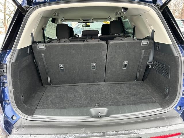 2025 Nissan Pathfinder SV 4WD