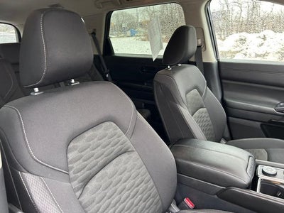 2025 Nissan Pathfinder SV 4WD