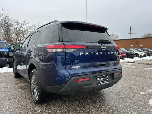 2025 Nissan Pathfinder SV 4WD