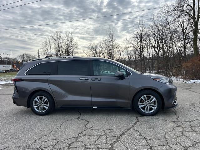 2024 Toyota Sienna Limited