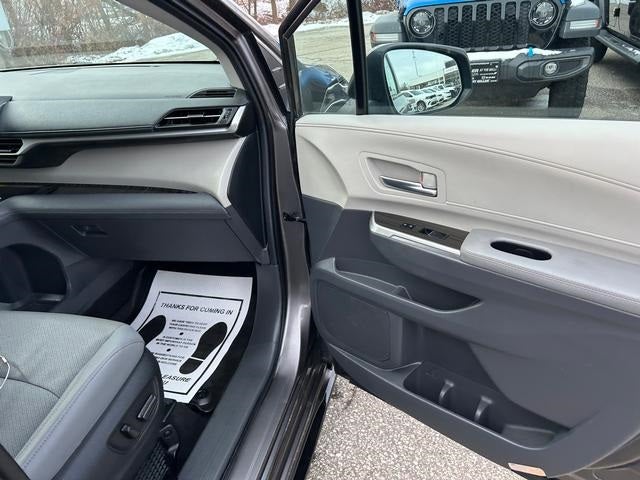 2024 Toyota Sienna Limited