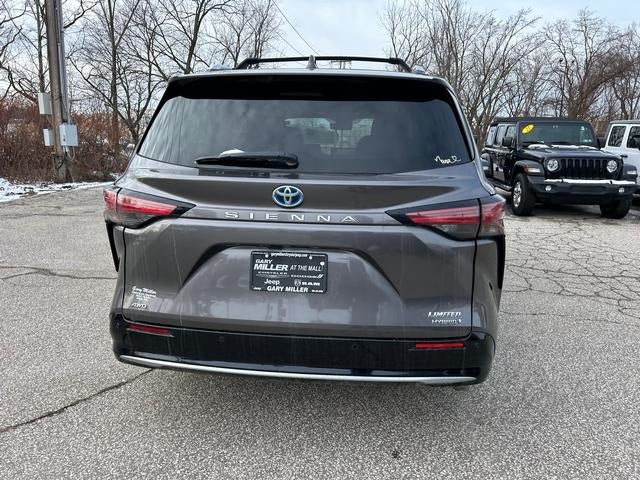 2024 Toyota Sienna Limited