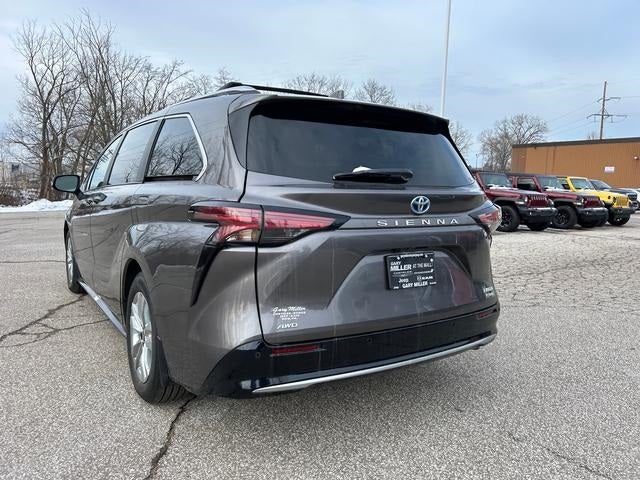 2024 Toyota Sienna Limited