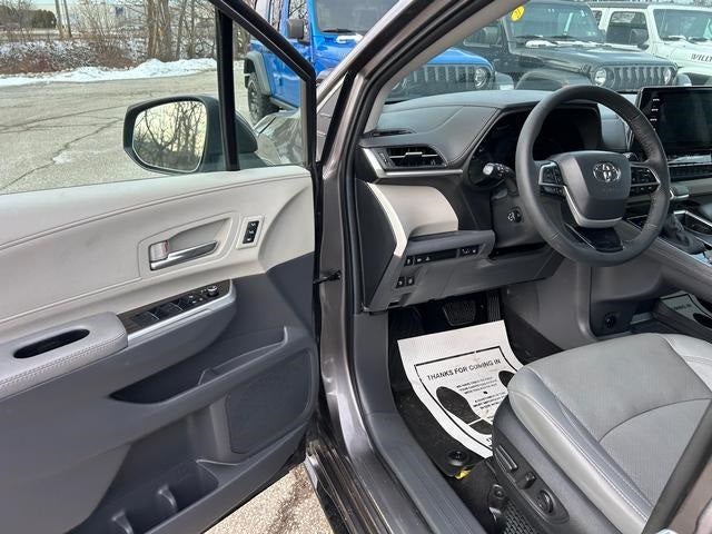 2024 Toyota Sienna Limited
