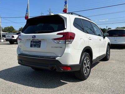 2022 Subaru Forester Premium