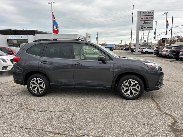 2023 Subaru Forester Premium