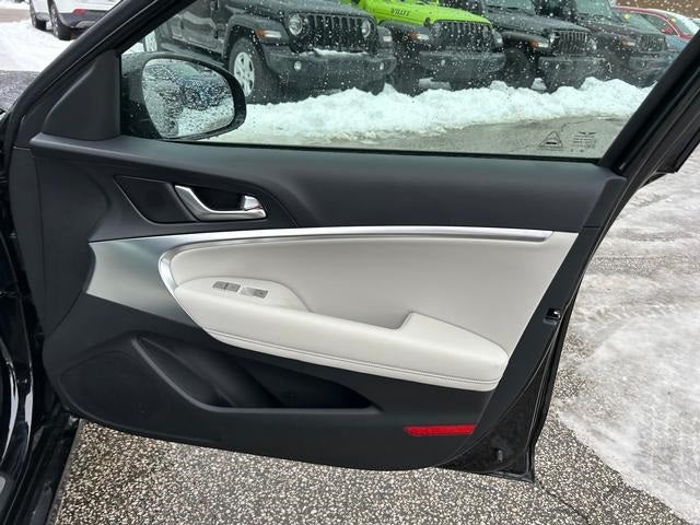 2025 Genesis G70 2.5T AWD