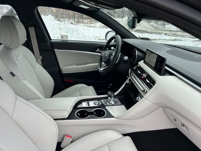 2025 Genesis G70 2.5T AWD