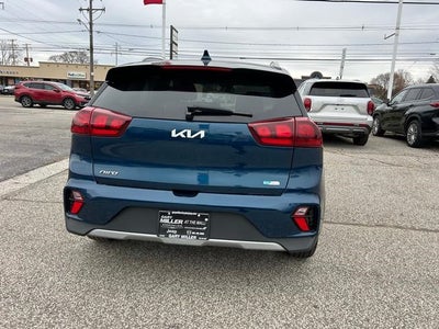 2022 Kia Niro LXS