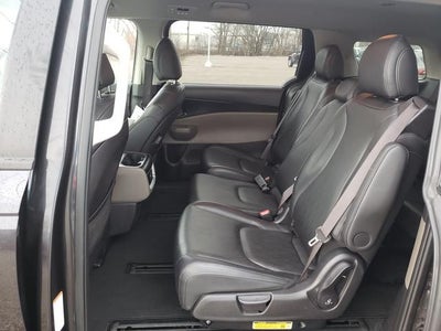 2025 Kia Carnival MPV LXS